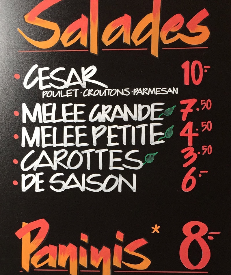 Lettering sur Tableaux noir de menu pour restaurants avec calligraphie et illustrations sur mesure